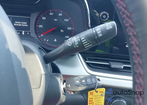 2025 Chevrolet Trax Fwd 1Rs from USA, damaged, VIN KL77LGEP2SC122202